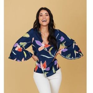 NWOT Crosby by Mollie Burch Laura Top Blue Lily L